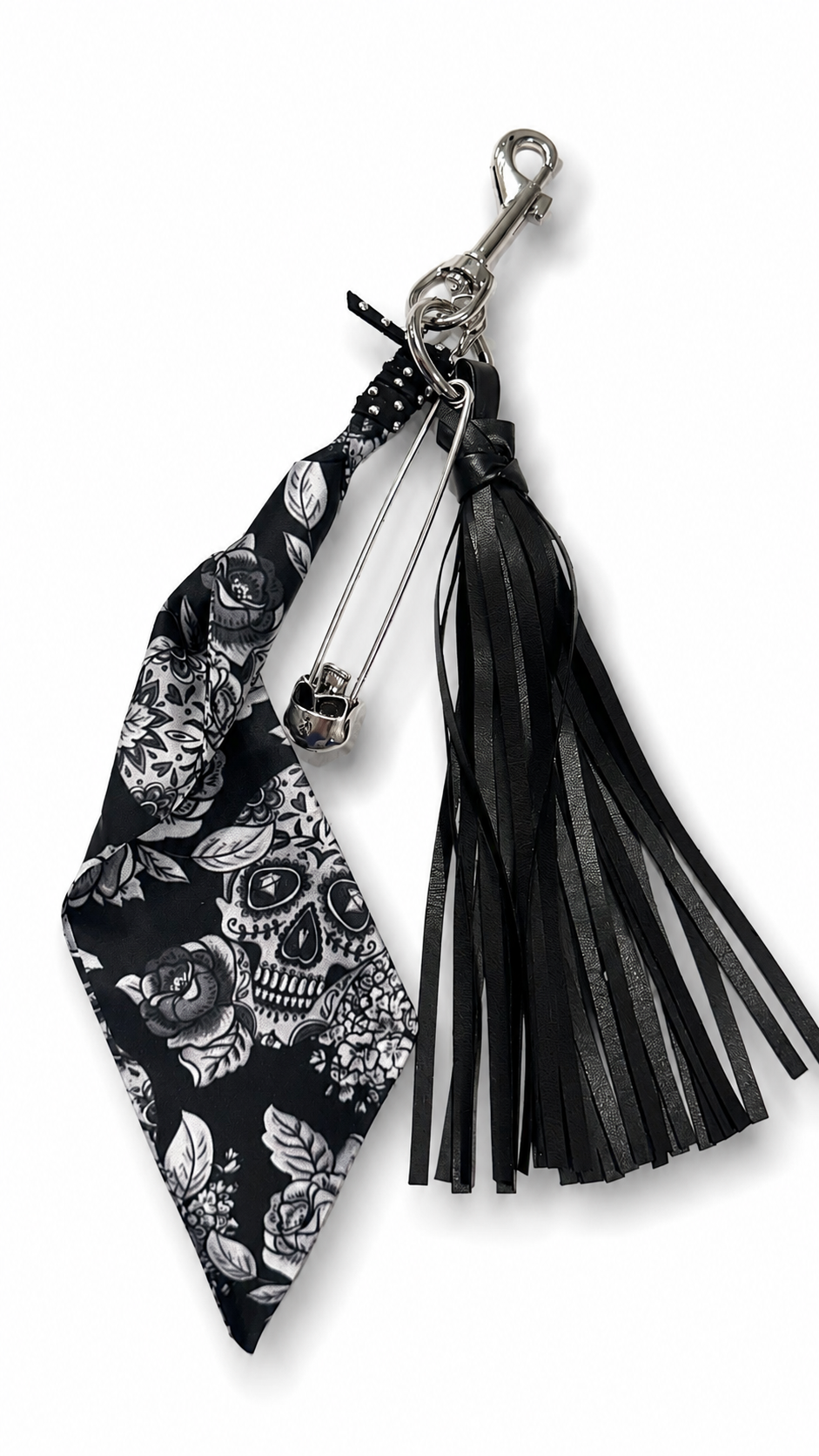 Black & White Skull Bag Charm Cluster – Silver Tone Hardware