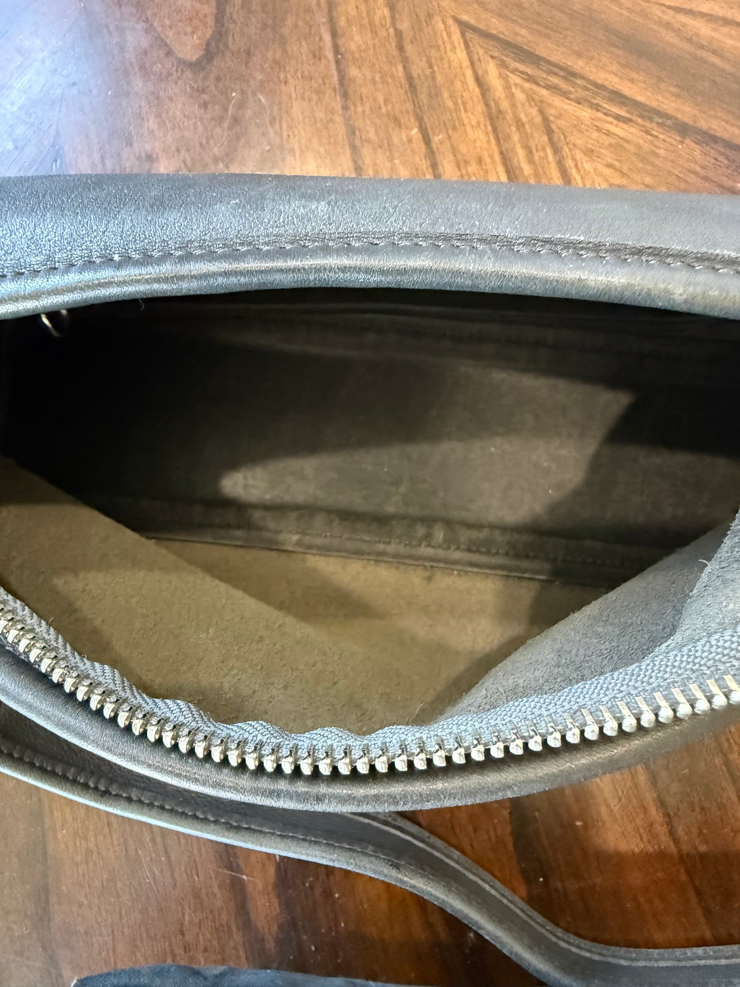 Pre-Loved Vintage Gray Coach Leather Small Legacy Hobo Shoulder Bag Style 9059