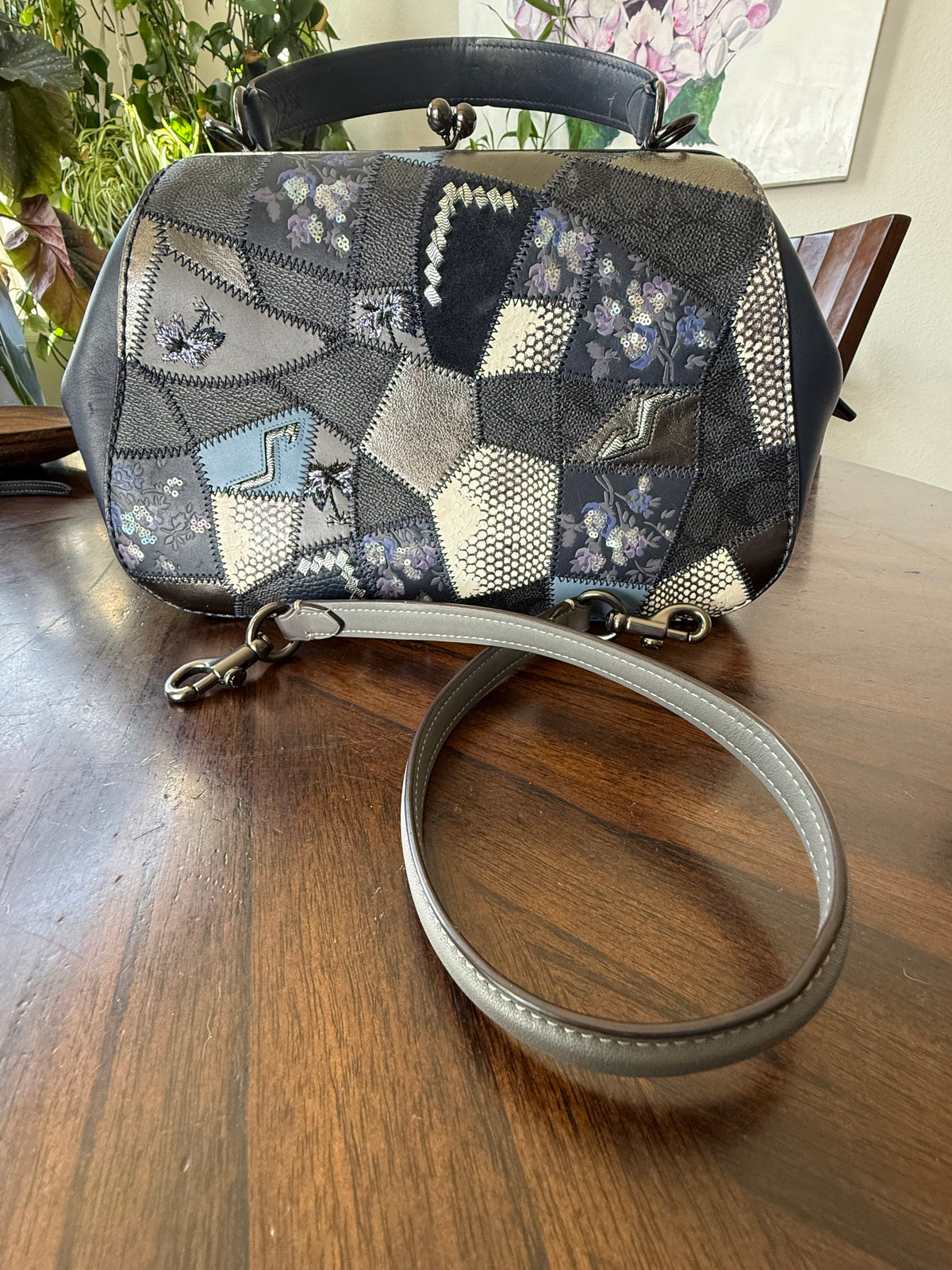 Pre-Loved Coach 1941 Blue Signature Patchwork Kisslock Frame Bag | Style 68889