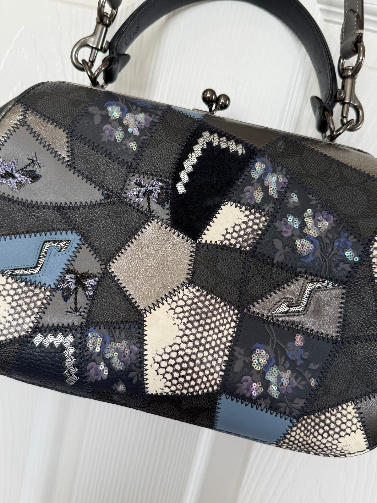 Pre-Loved Coach 1941 Blue Signature Patchwork Kisslock Frame Bag | Style 68889