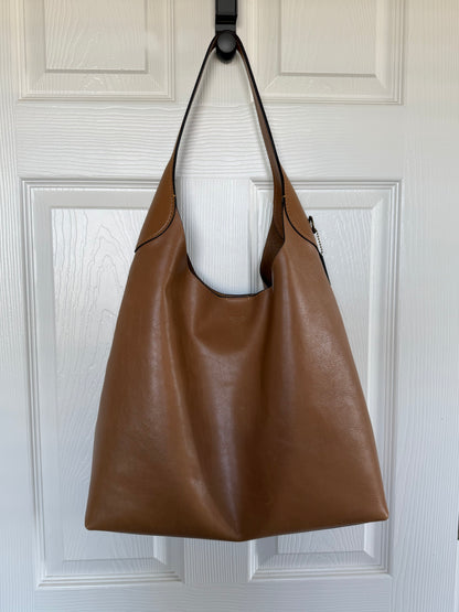 Pre-Loved Coach Brooklyn 39 Hobo Bag in Natural Grain Leather | Style CU044