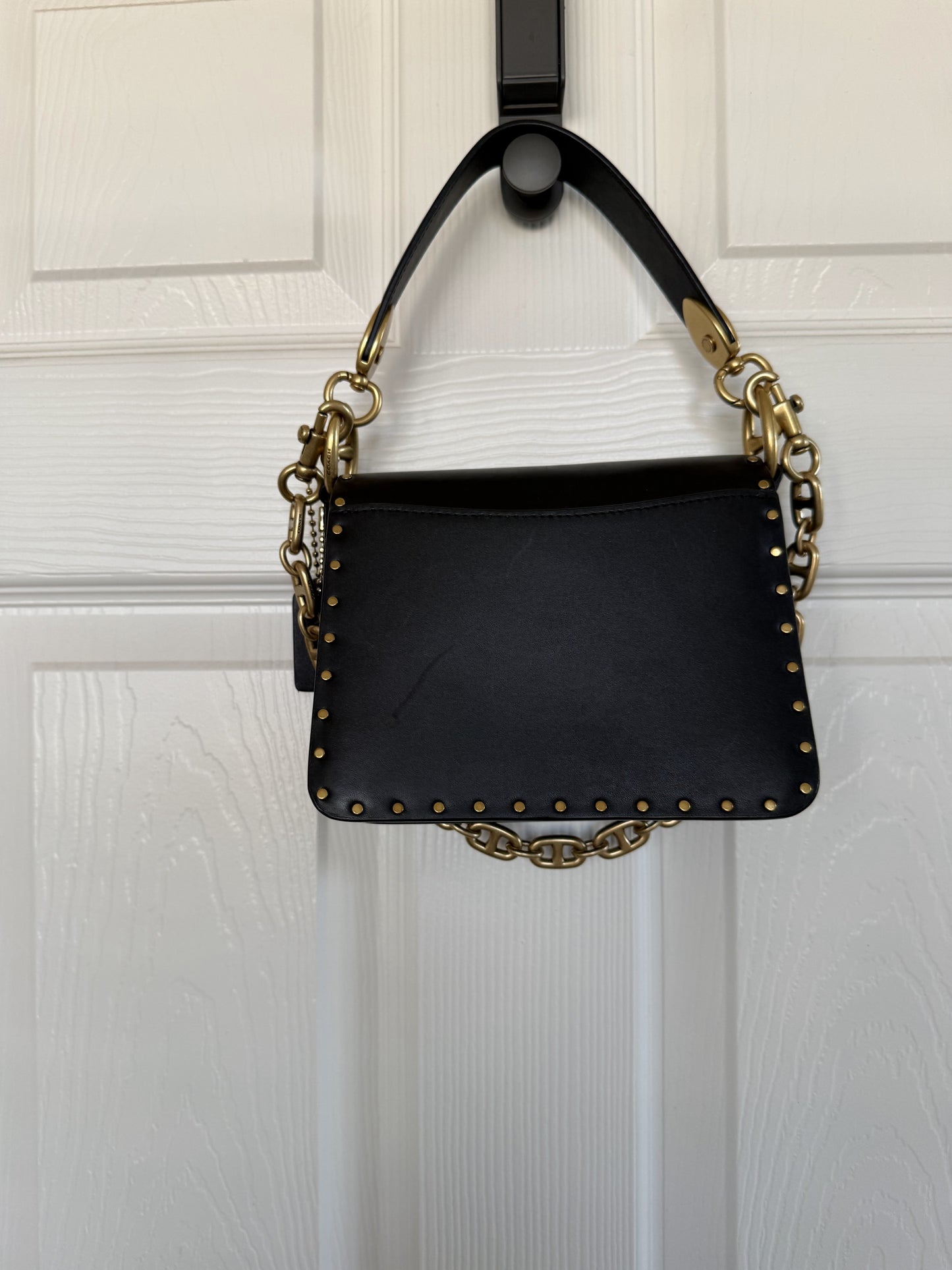 Coach Beat Shoulder Bag 18 with Rivets – Black Glovetanned Leather | Style 4600