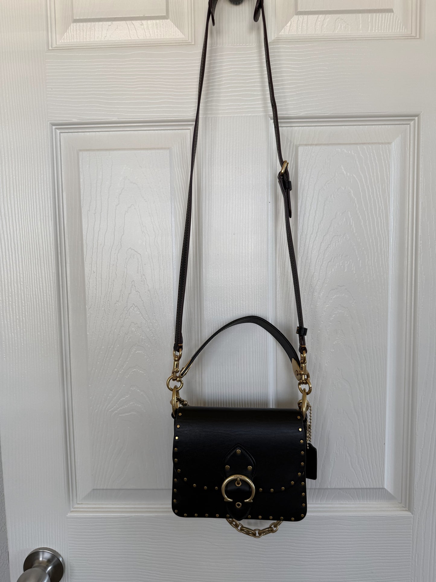 Coach Beat Shoulder Bag 18 with Rivets – Black Glovetanned Leather | Style 4600