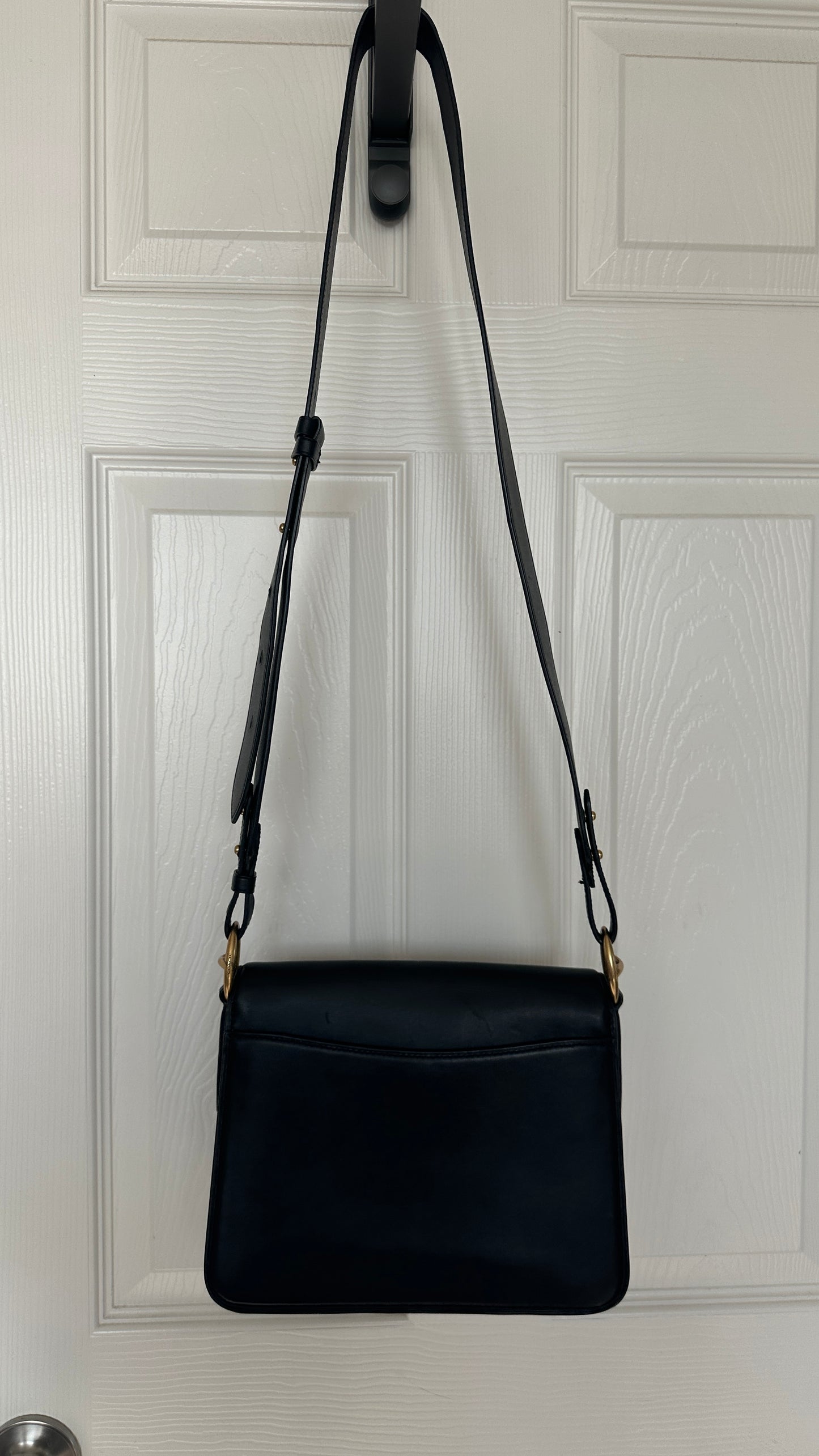 Coach Beat Saddle Bag – Black Smooth Leather Brass Hardware