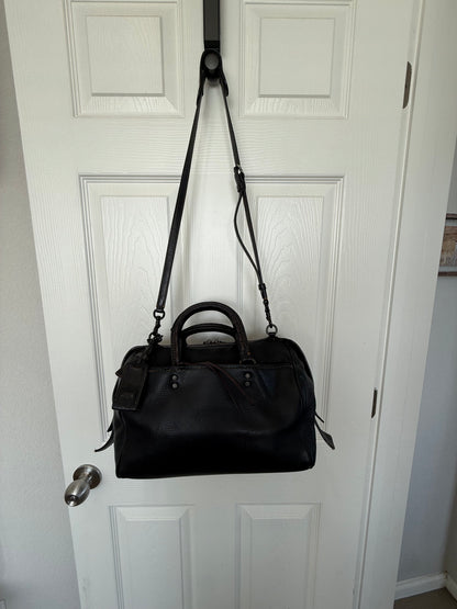 Coach Rogue Satchel 1941 – Black Glove-tanned Pebble Leather Pre-loved