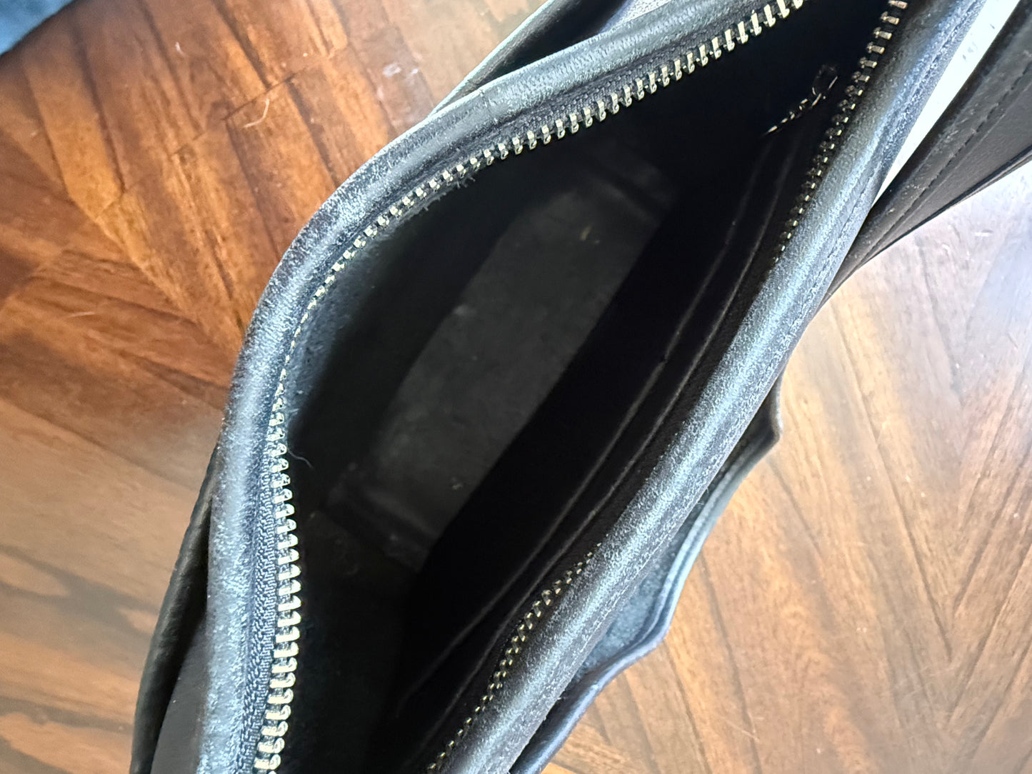 Coach 2007 Reissue Legacy Zip Black Leather Bag Style 9966 Nickel Silver Hardware- Pre-loved