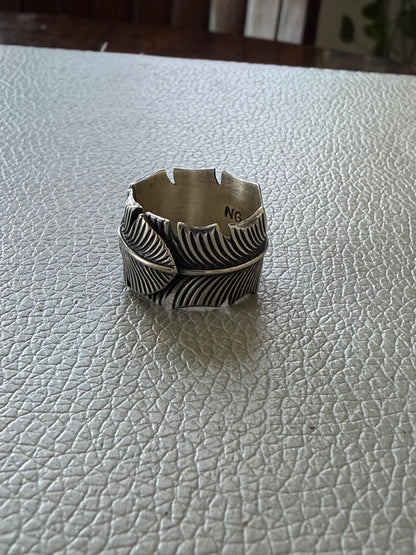 Sterling Silver Signed Feather Ring Size 7 Beautifully Crafted Pre-loved EUC