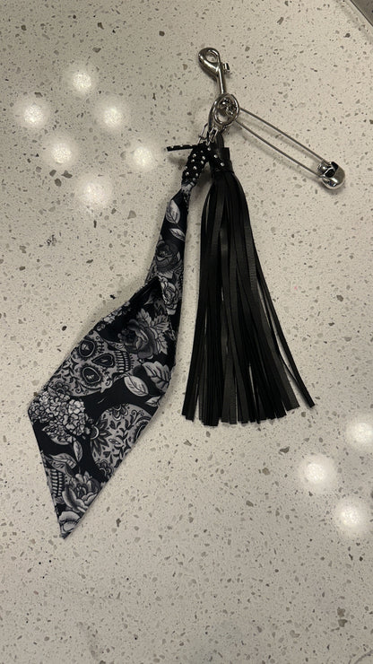 Black & White Skull Bag Charm Cluster – Silver Tone Hardware